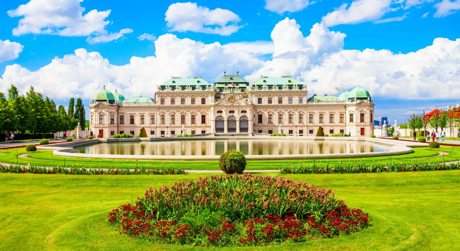Belvedere-Palace-2-in-Vienna-IML-Travel