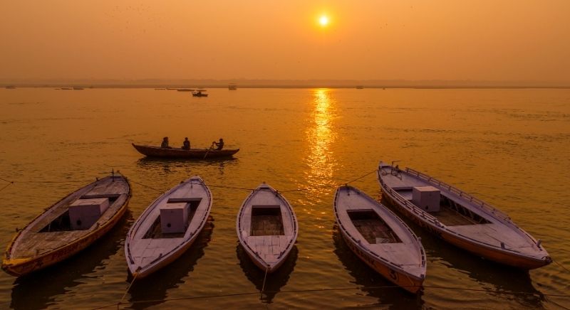 Boats-Dashashwamedh-Ghat-Varanasi-IML-Travel
