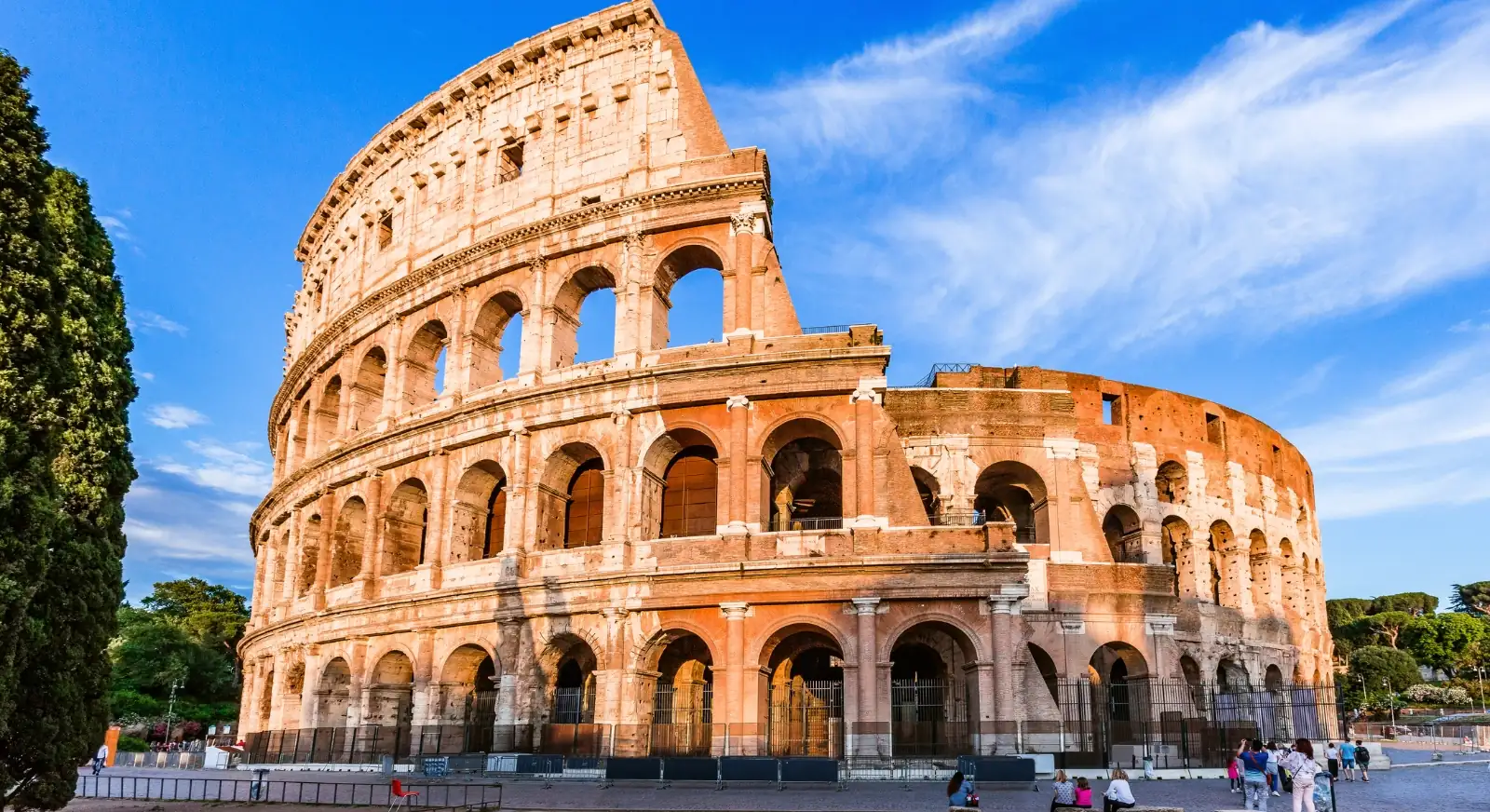 Colosseum-Italy-2-IML-Travel