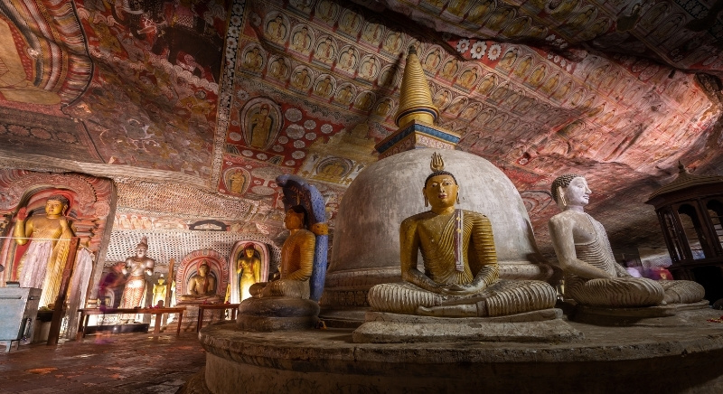 Dambulla-cave-Sri-lanka-IML-TRAVEL