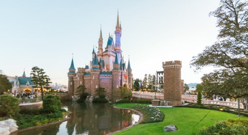 Disneyland-Hong-Kong-IML-Travel