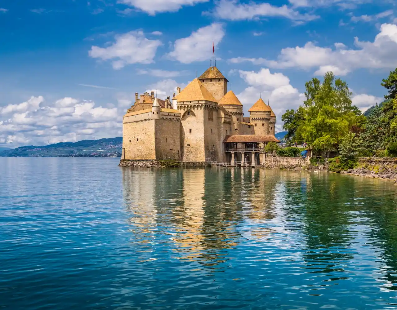 Best Europe Tour – Book 8 Days Tour to Europe at Best Price!