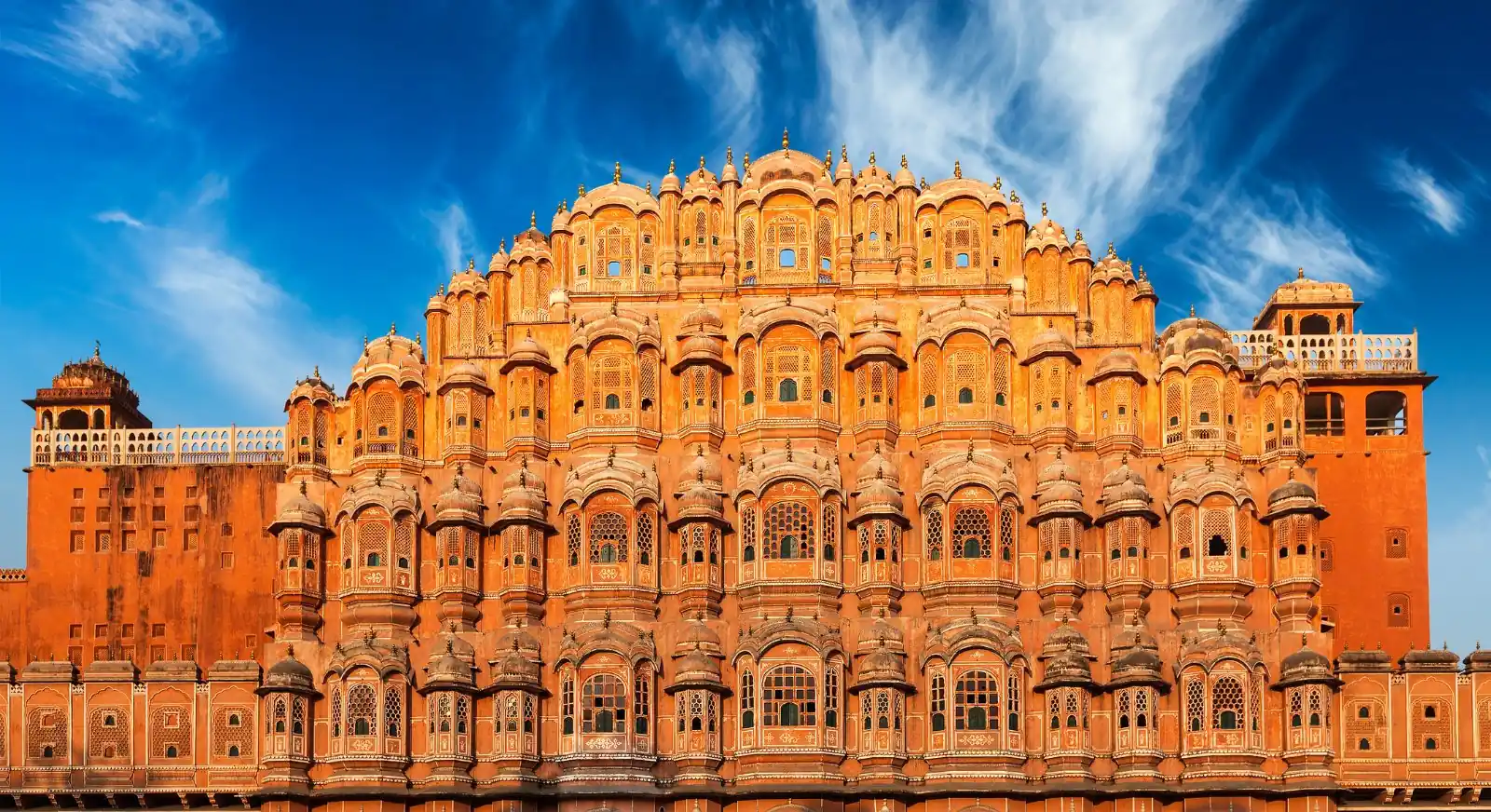 Hawa-Mahal-Rajasthan-IML-Travel