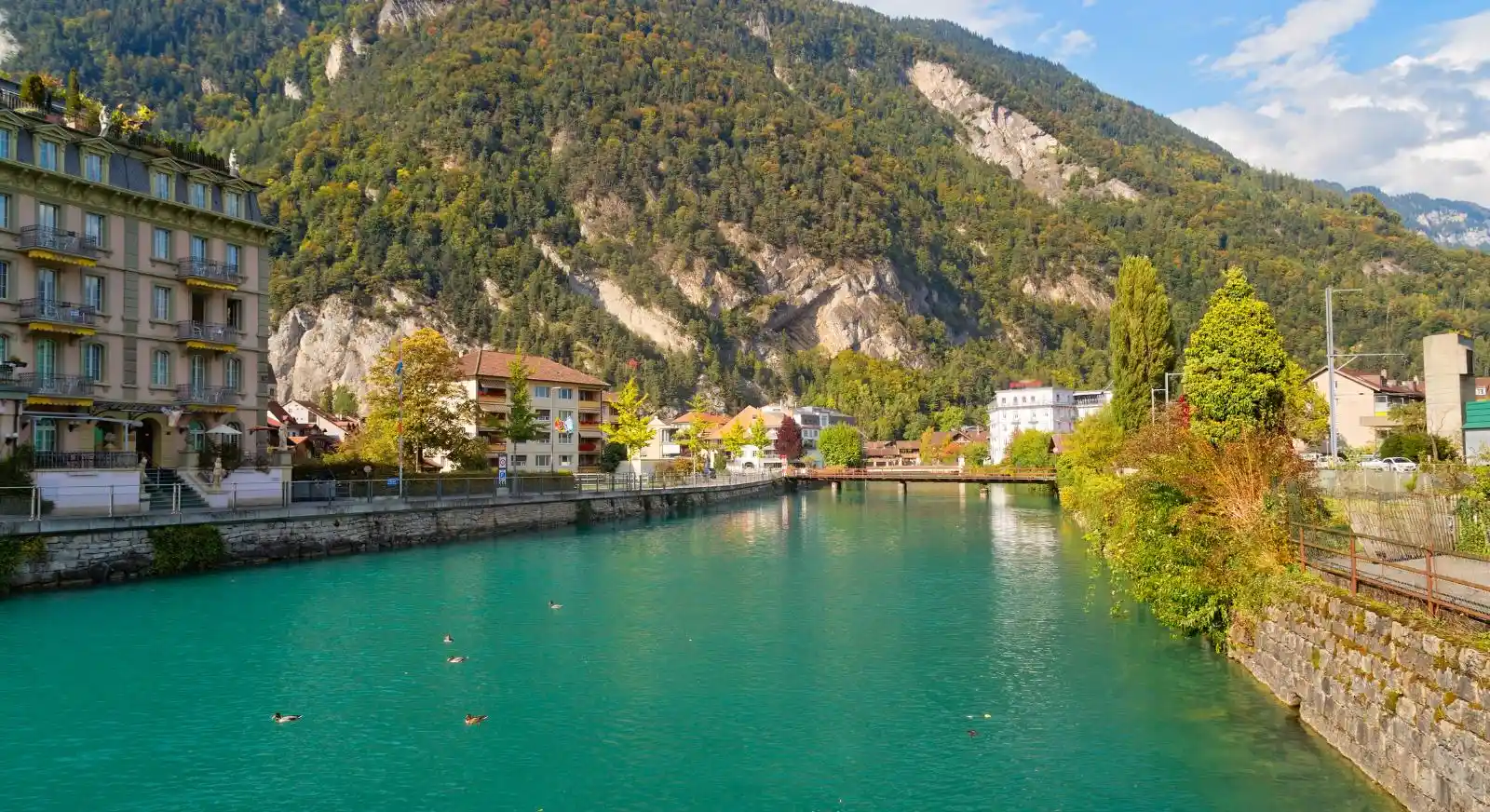 Interlaken-Town-in-Switzerland-IML-Travel