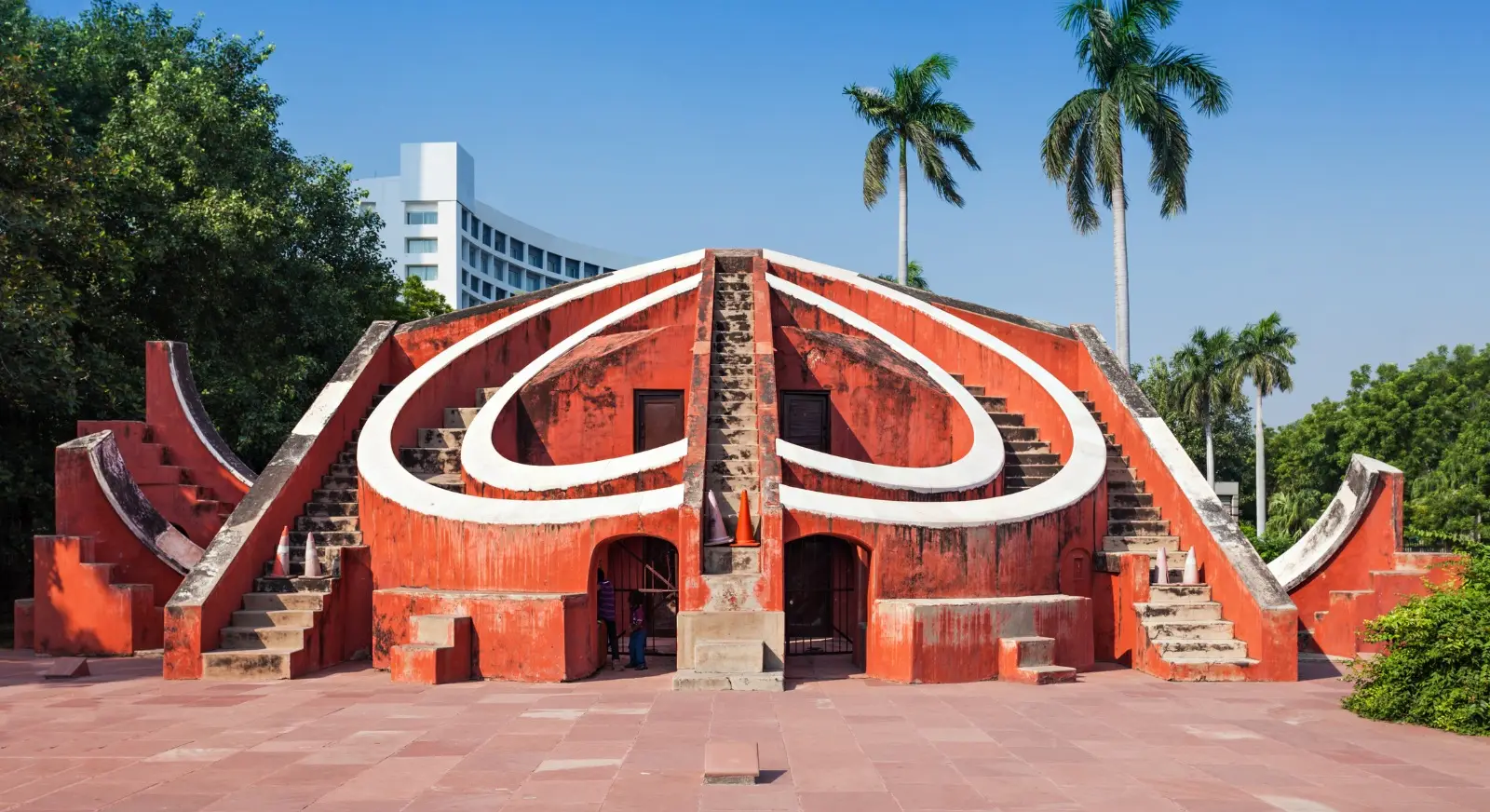 Jantar-Mantar-Delhi-IML-Travel