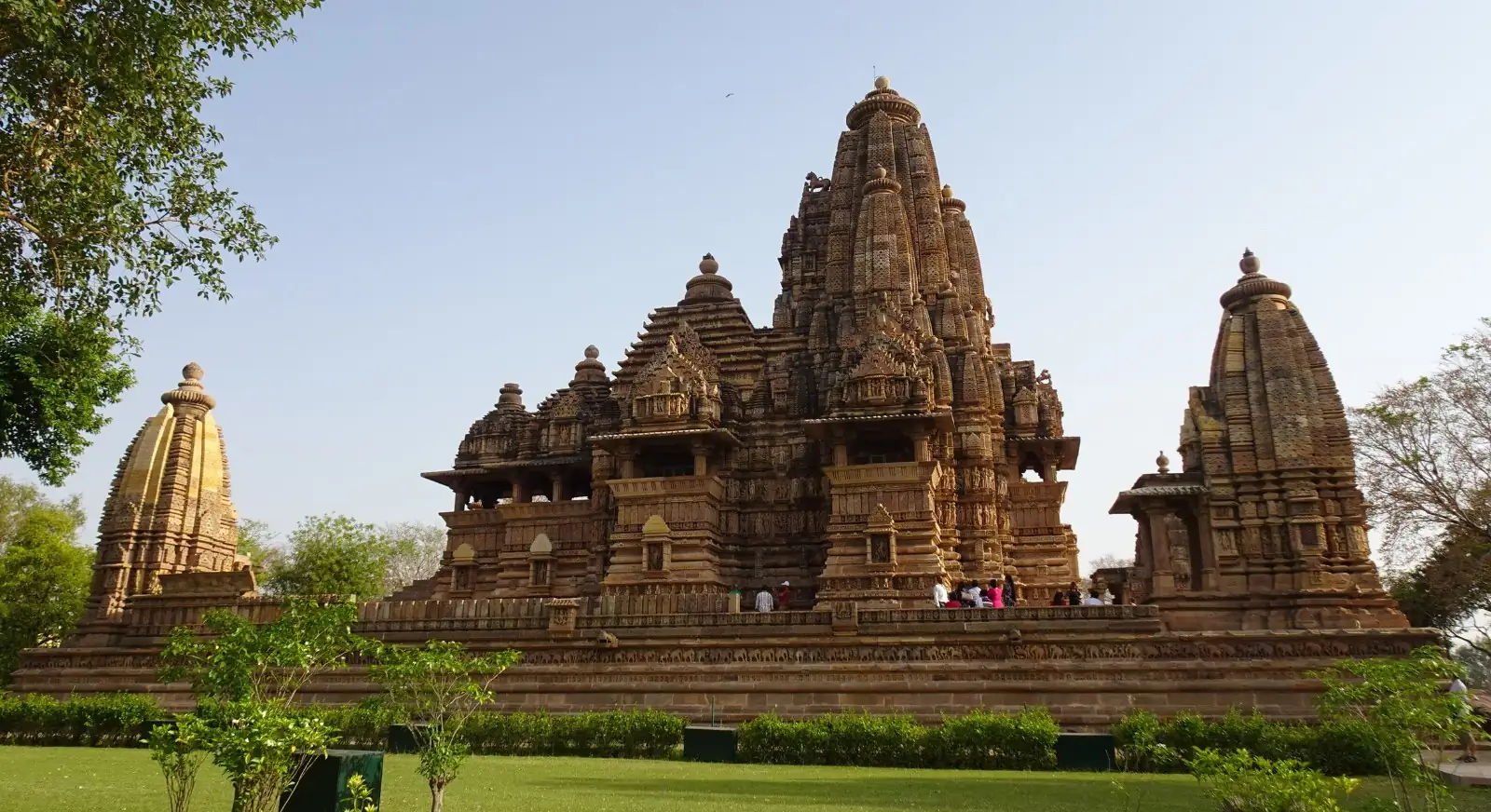 Khajuraho-Western-Group-of-Temples-Vrindavan-IML-Travel