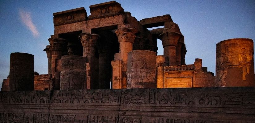 Kom-Ombo-Temple-Egyptian-temple-in-Izbat-Al-Bayyarah-IML-Travel