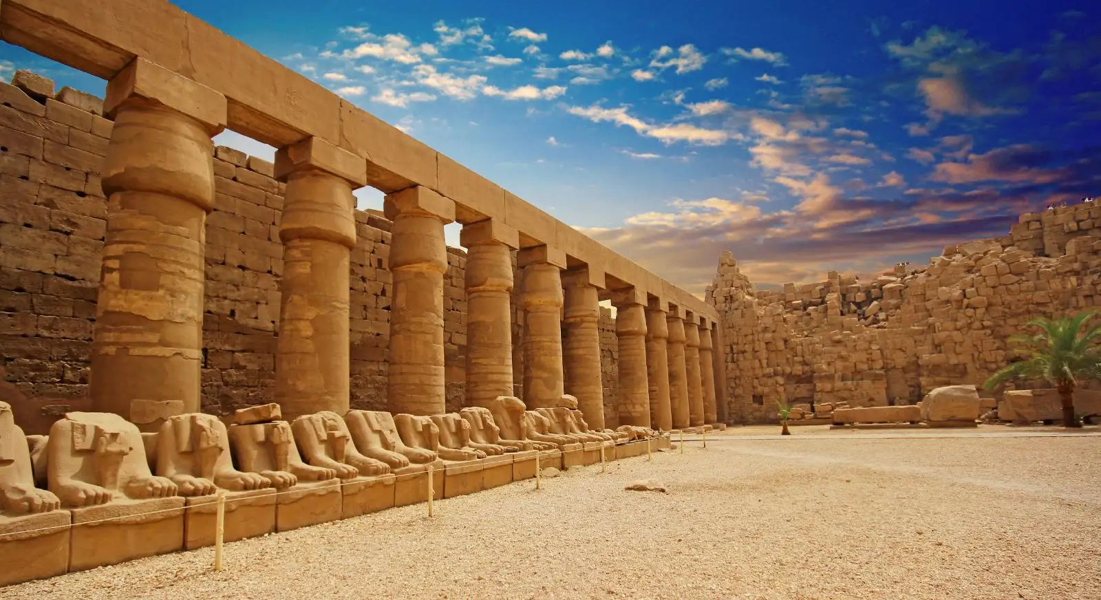 Luxor-Temple-Luxor-Egypt-IML-Travel