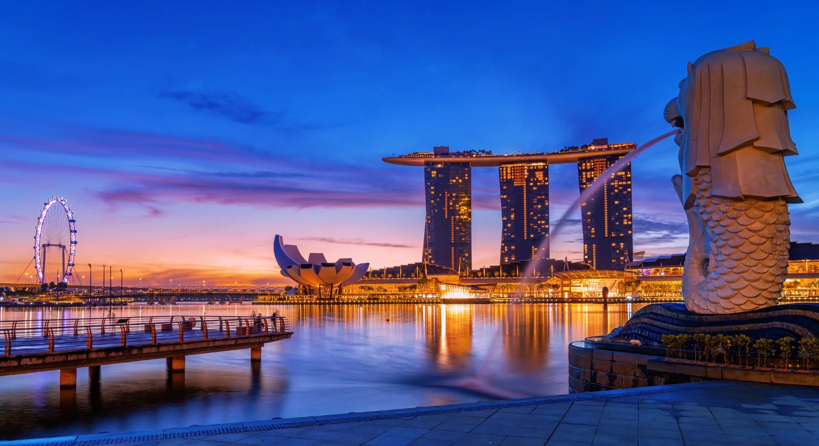 Merlion-mascot-Singapore-IML-Travel