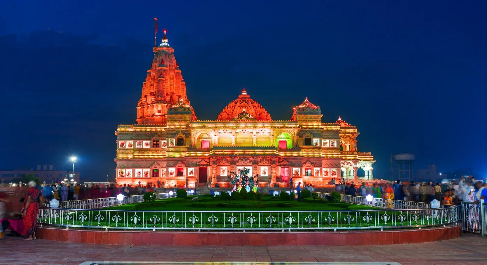 Night-View-Prem-Mandir-Mathura-IML-Travel