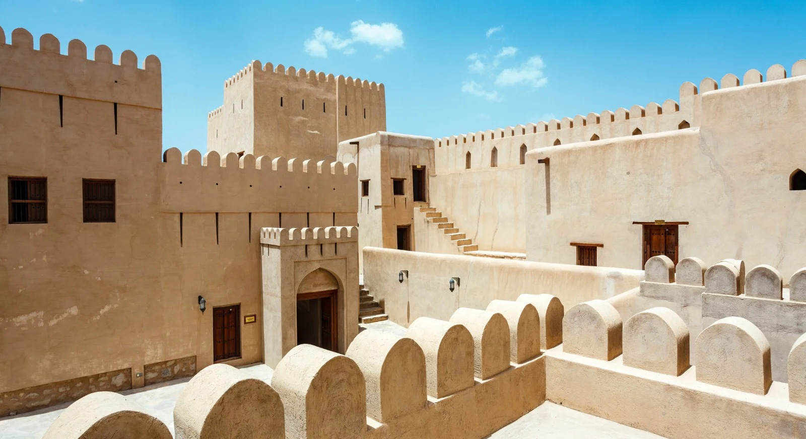 Nizwa-Fort-Oman-IML-Trave