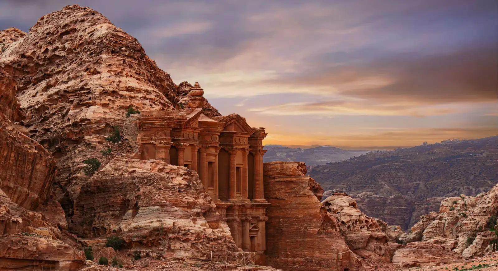 Petra-Jordan-IML-Travel