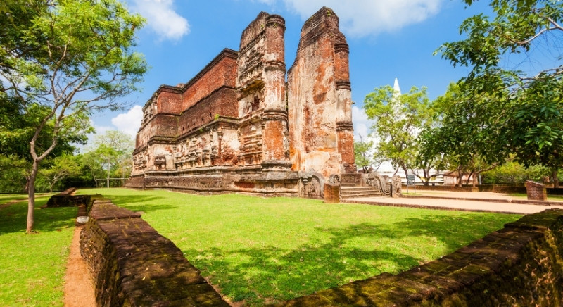 Polonnaruwa-in-Sri- Lanka-IML-TRAVEL