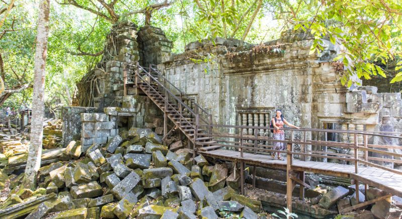 Prasat-Beng-Mealea-Buddhist-temple-in-Cambodia-IML-Travel