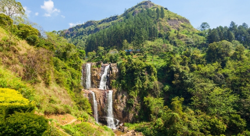 Ramboda-Falls-Sri- -Lanka-IML-TRAVEL