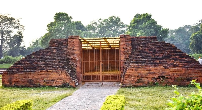 Ruins-of-Nalanda-University-Baragaon-Nalanda-Bihar-Buddhist-pilgrimage-IML-Travel