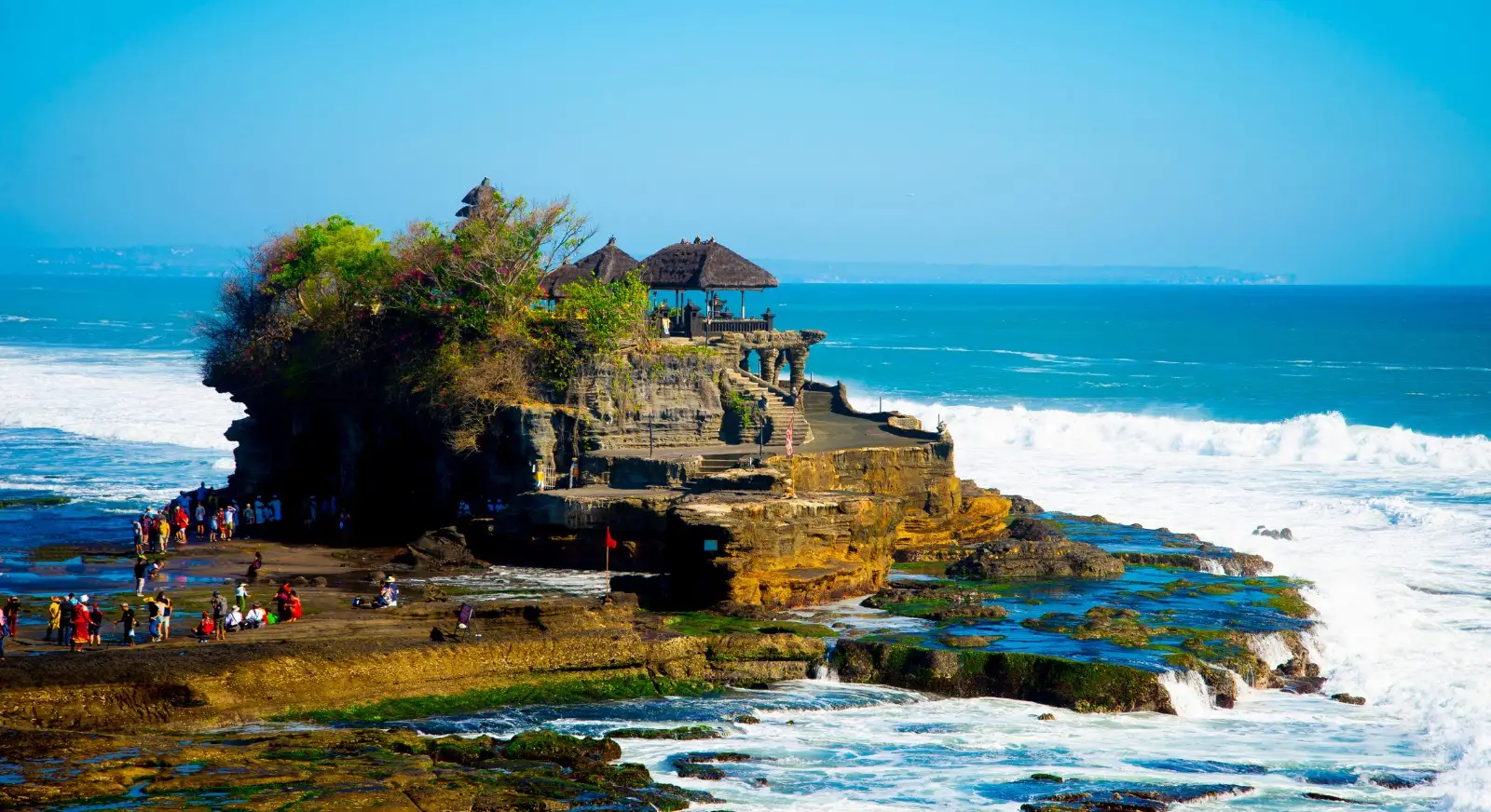 Tanah-Lot-Scenic-spot-Bali-IML-Travel
