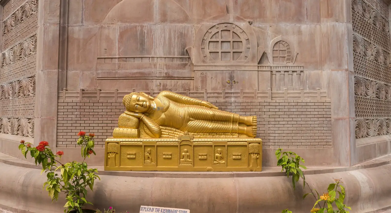 The-Giant-Buddha-in-Sarnath-Buddhist-pilgrimage-IML-Travel