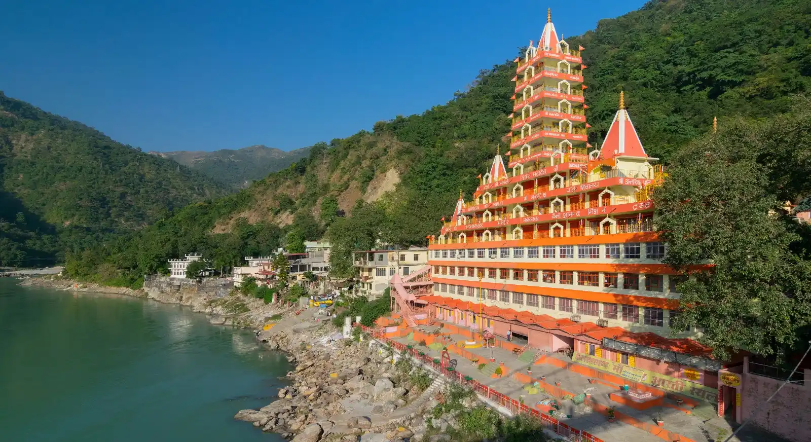 Trayambakeshwar-Temple-Rishikesh-IML-Travel