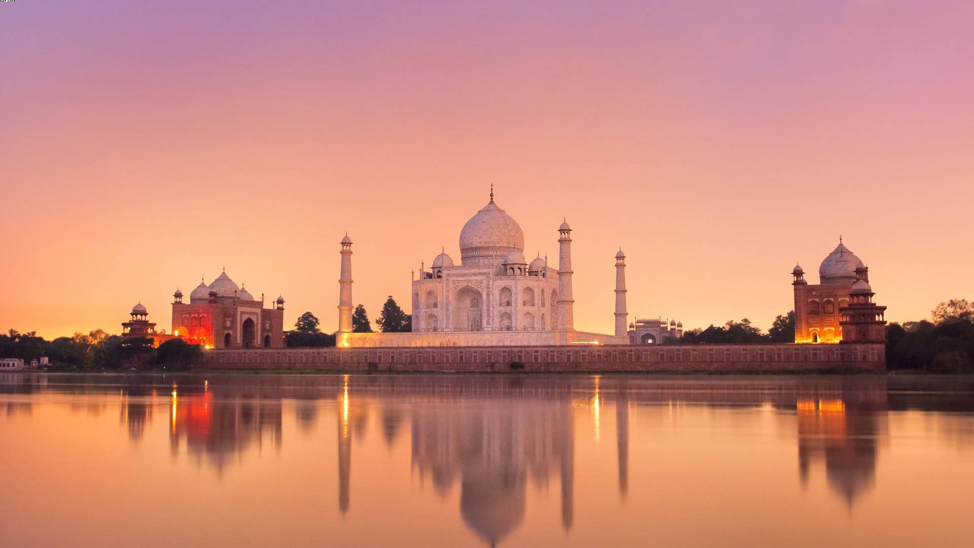 Taj-Mahal-Yamuna