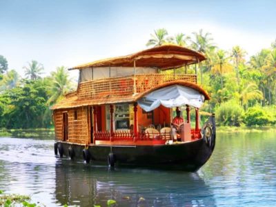 treat-yourself-to-the-best-boathouses-in-kerala-800x600-iml-travels-www.imltravel.com (5)