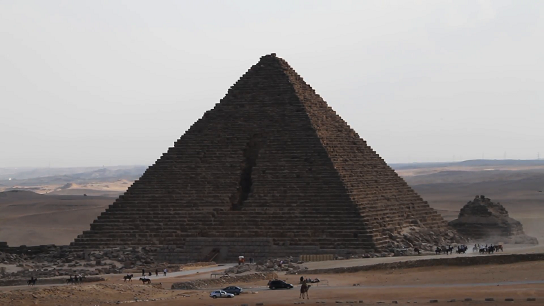 Khufu-pyramid-IML Travel