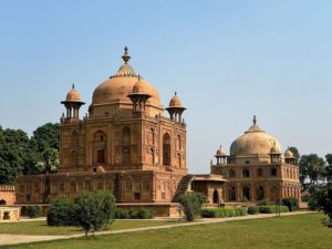 Khusro-bagh-IML-Travel-compressor