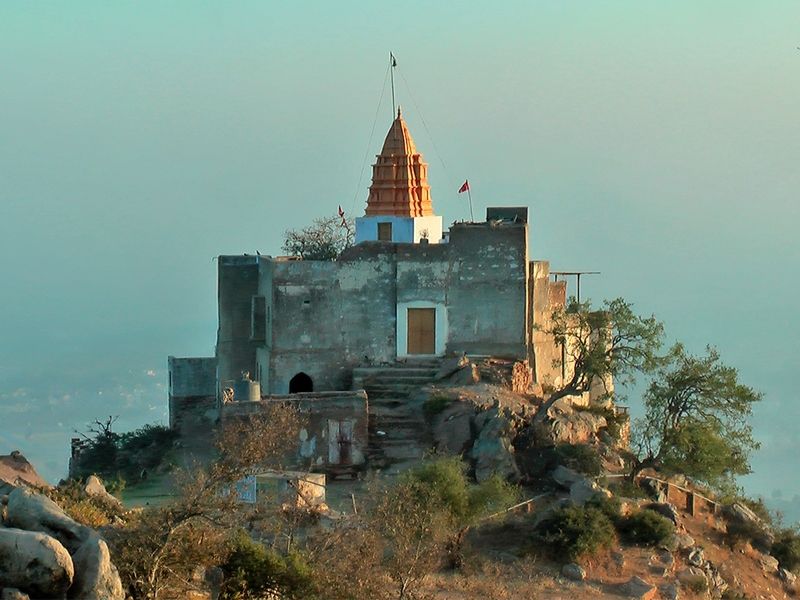 Savitri-Temple-Pushkar-IML-Travel