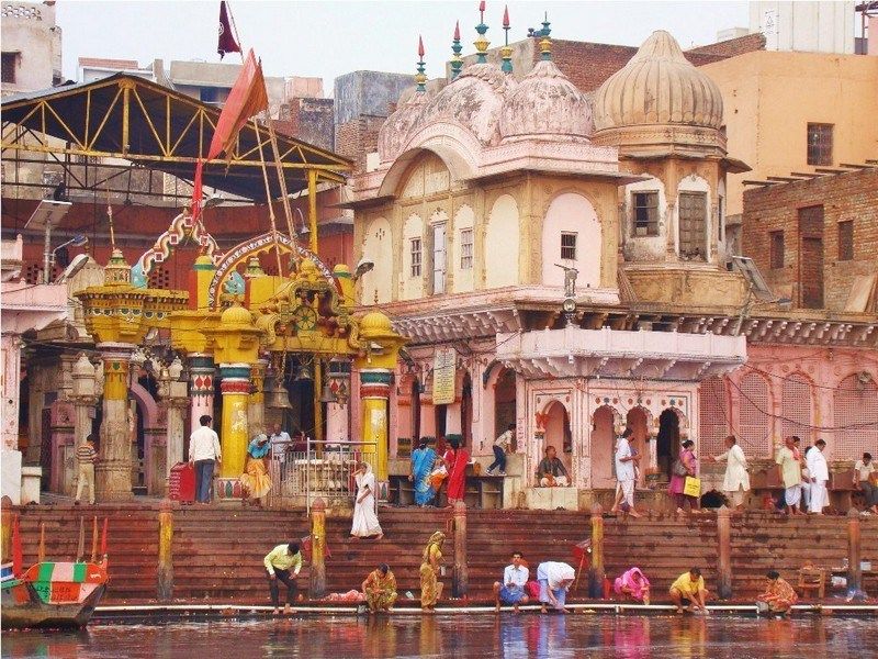 Temples to Visit in Barsana, Mathura | Shri Radha Rani Temple and more