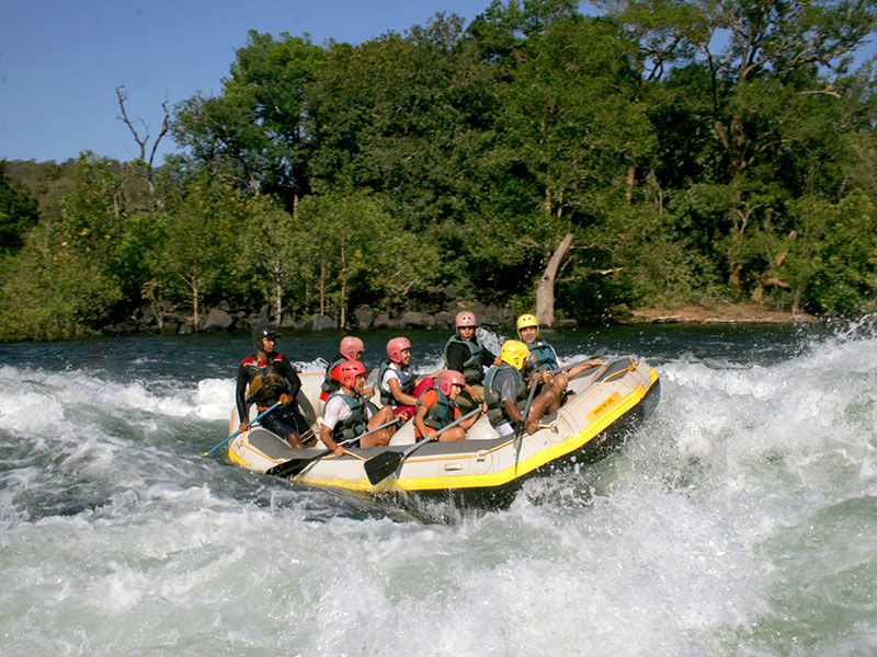 river-rafting-jim-corbett-IML-Travel