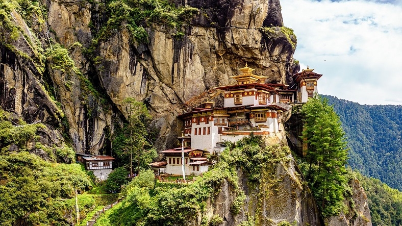 Bhutan-IML-Travel-788x443 (5)